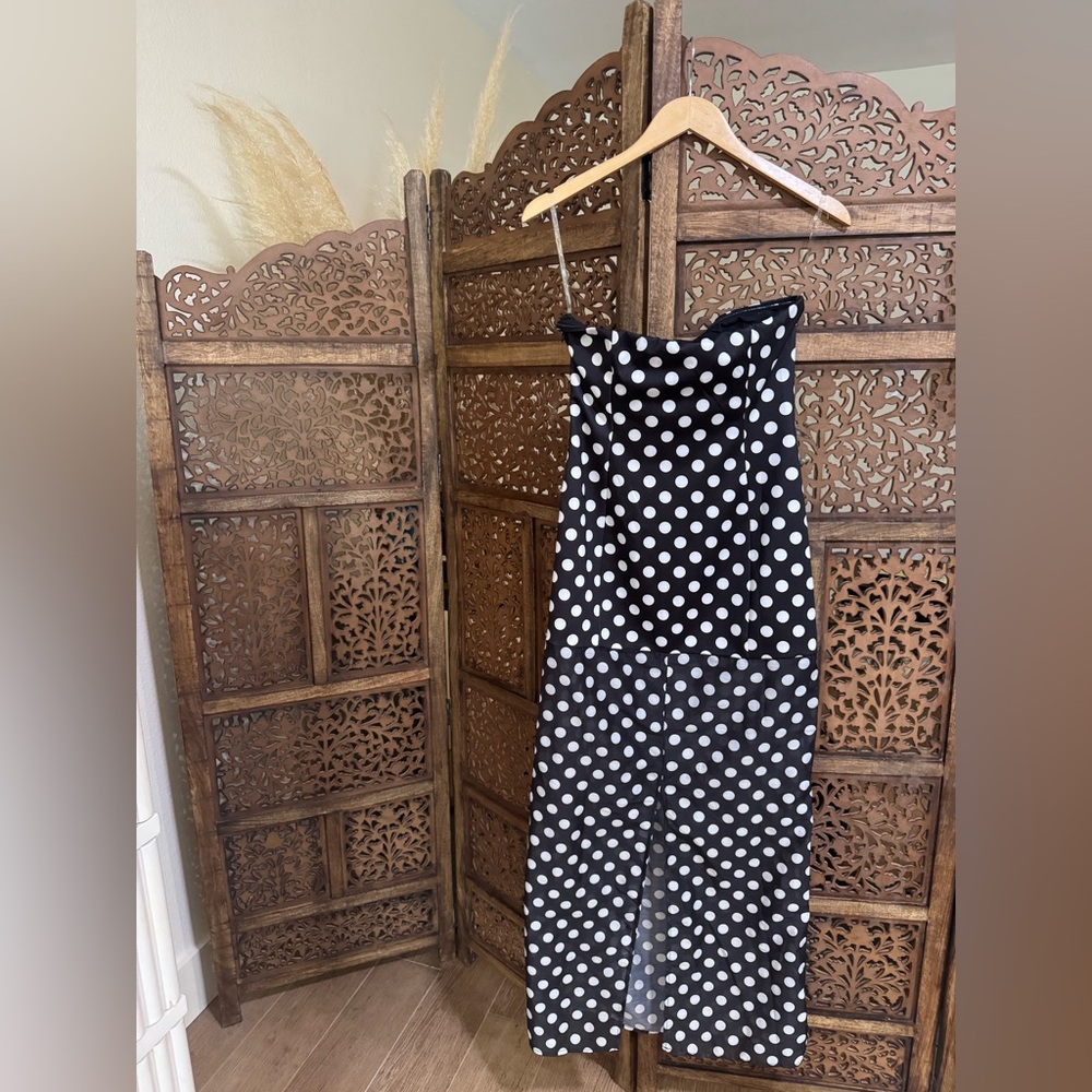NEW SNDYS x Revolve Chloe Dress in Black and White Polka Dot - Picture 4 of 5